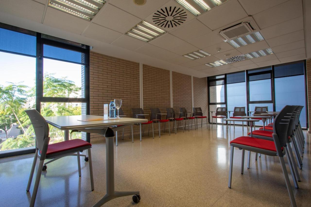 Villa Alojamiento Y Congresos - Villa Universitaria San Vicente Raspeig Ngoại thất bức ảnh