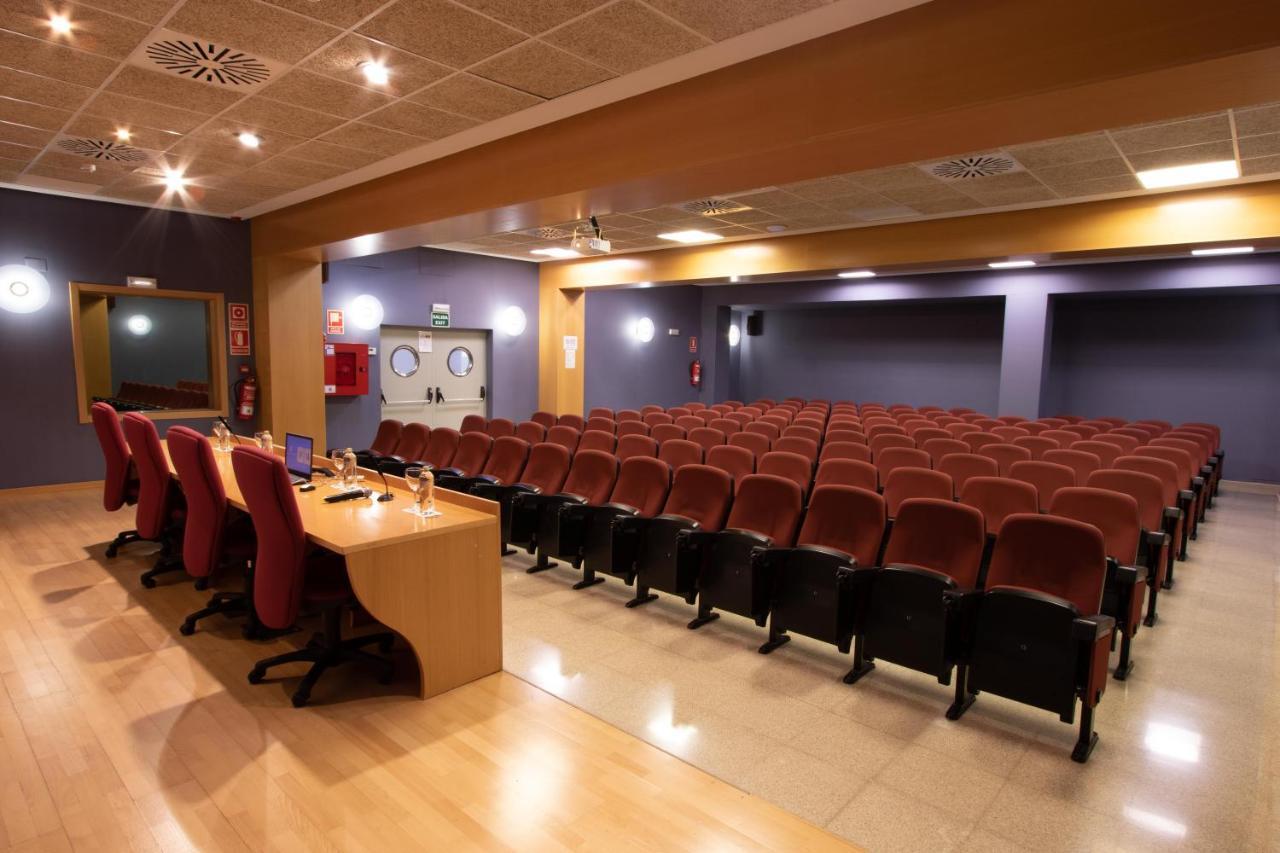 Villa Alojamiento Y Congresos - Villa Universitaria San Vicente Raspeig Ngoại thất bức ảnh