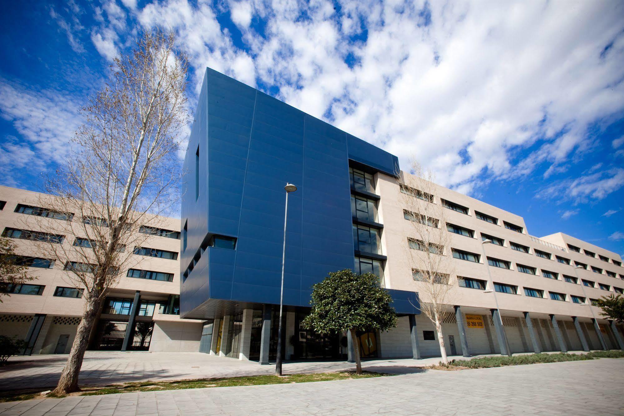 Villa Alojamiento Y Congresos - Villa Universitaria San Vicente Raspeig Ngoại thất bức ảnh